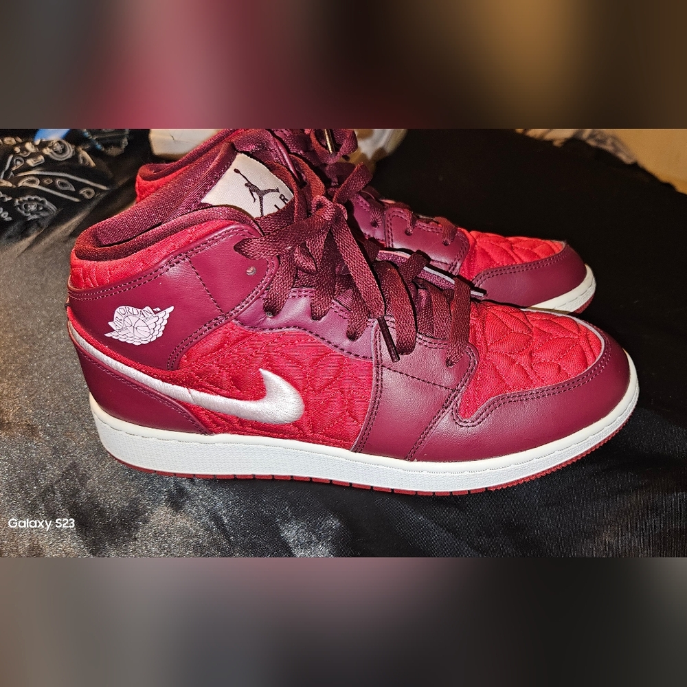 Jordan Red Sneakers High-Top Leather Suede